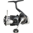 Molinete Daiwa Luvias LT — Daiwa, vista lateral