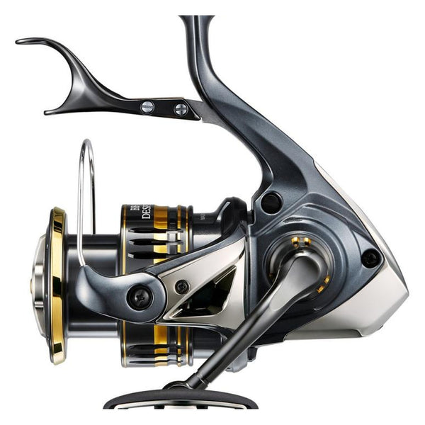 Molinete Shimano BB-X Despina C3000DXG — freio de alavanca pra soltar linha com o dedo