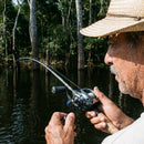 Carretilha Shimano SLX DC XT — Freio no polegar, isca na estrutura