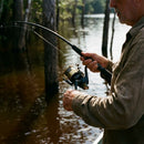 Molinete Shimano Activecast em uso: brigando com um bom peixe