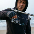 Molinete Shimano Twin Power SW em uso: ajustando o freio no topo do carretel